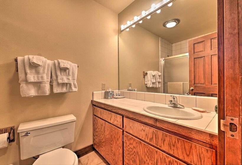 Unique Mountain Escape W/ 2 Decks < 2 Mi To Skiing