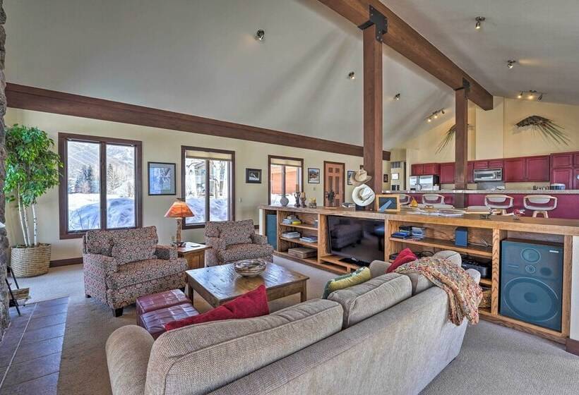 Unique Mountain Escape W/ 2 Decks < 2 Mi To Skiing