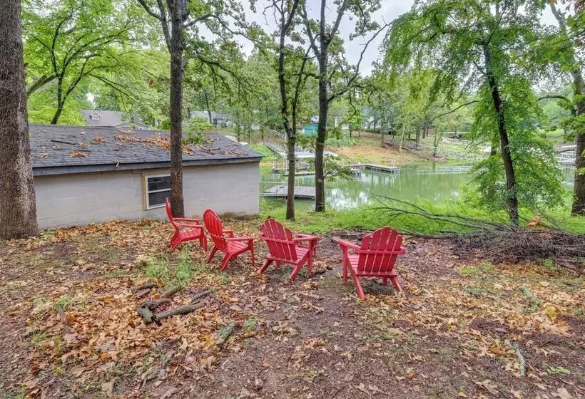 Updated Afton Cottage W/ Dock & Lake Access!