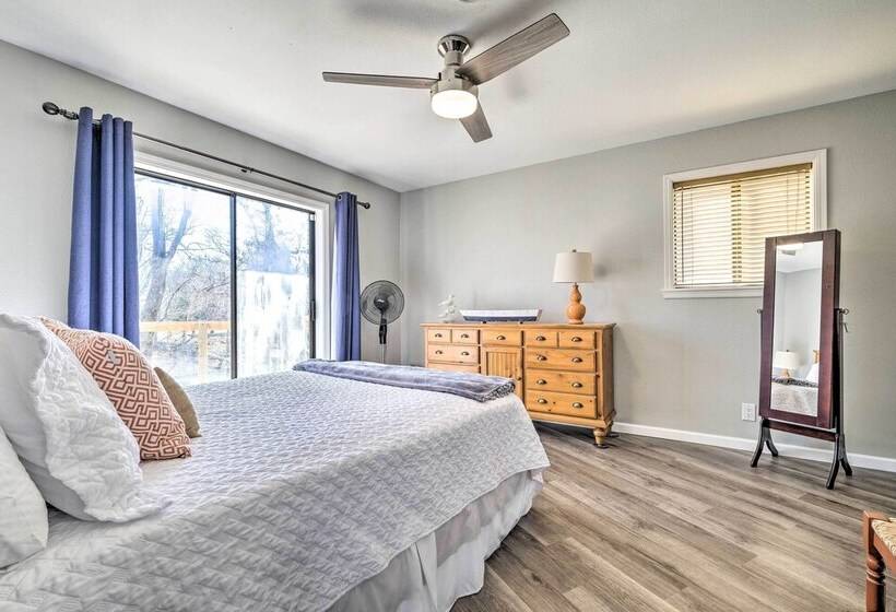 Updated Afton Cottage W/ Dock & Lake Access!