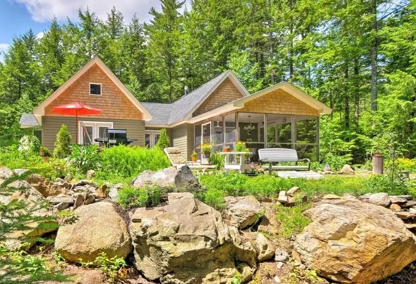 Waterfront Great Pond Cottage W/ Hot Tub & Deck!