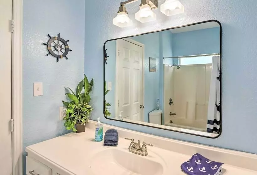 Bay City Home W/ Dock, Ocean Views + Access!