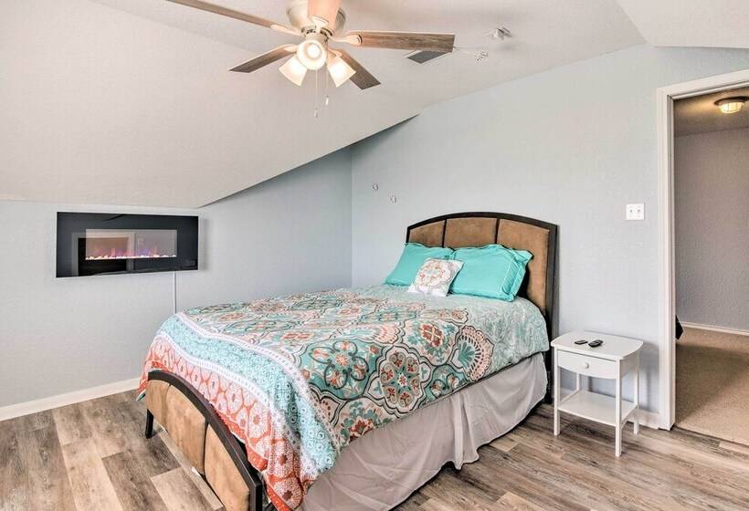 Bay City Home W/ Dock, Ocean Views + Access!