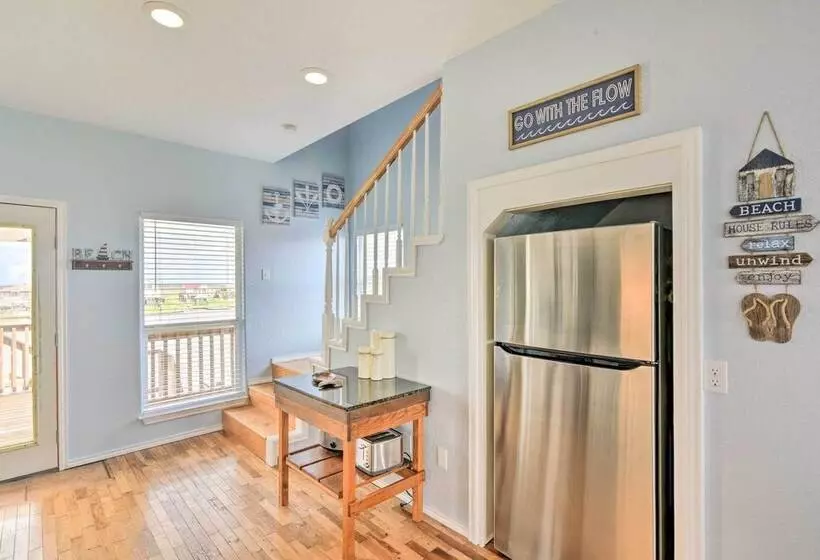 Bay City Home W/ Dock, Ocean Views + Access!