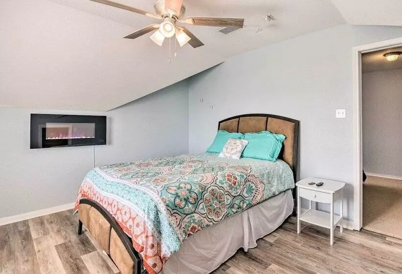 Bay City Home W/ Dock, Ocean Views + Access!