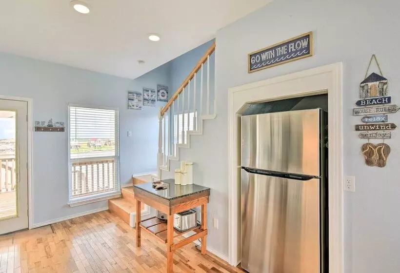 Bay City Home W/ Dock, Ocean Views + Access!