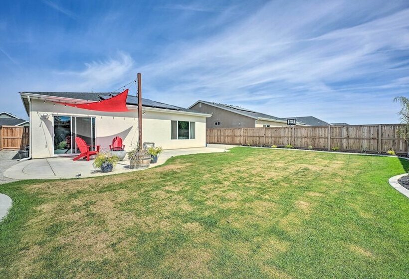 Charming Bakersfield Home W/ Yard & Patio!