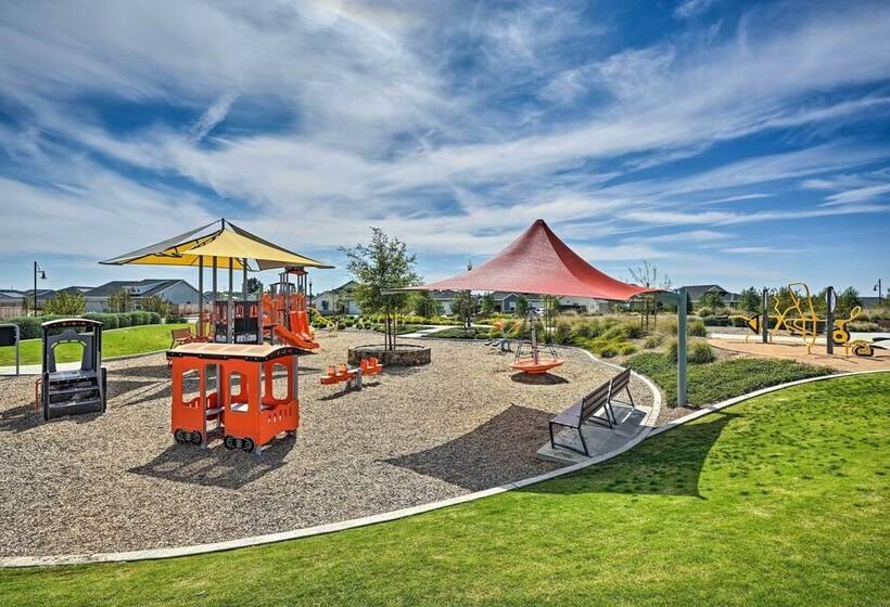 Charming Bakersfield Home W/ Yard & Patio!