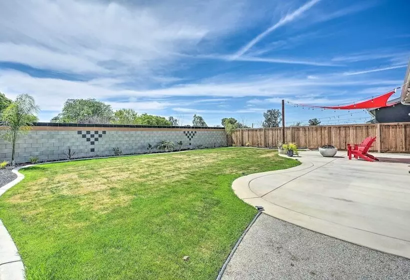Charming Bakersfield Home W/ Yard & Patio!