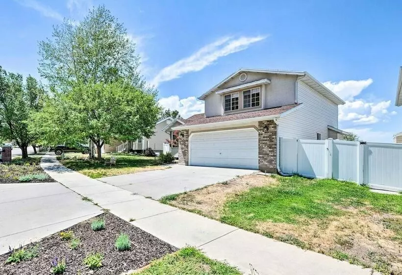 Charming Family Home W/ Yard, Pets Welcome!