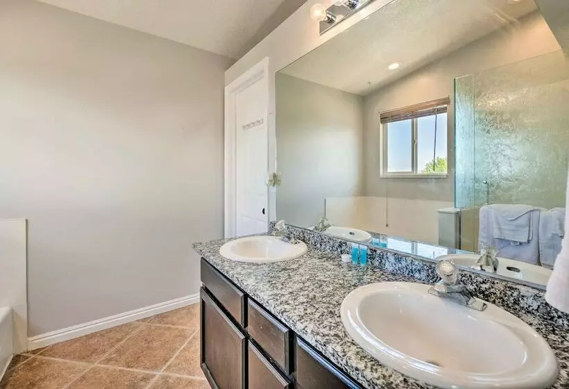 Charming Family Home W/ Yard, Pets Welcome!