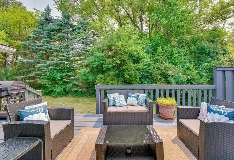 Charming Home W/ Pool + Deck ~ 9 Mi To Umich!