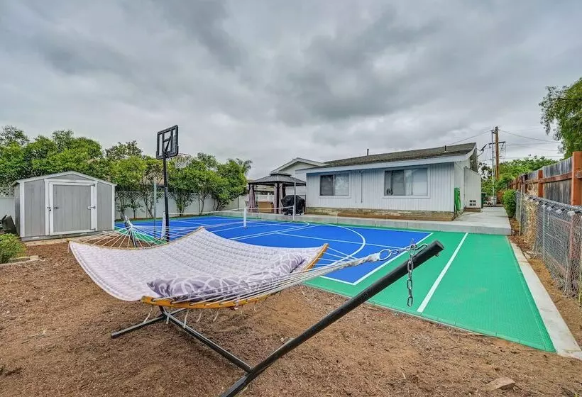 Updated Poway Farmhouse: Walk To Parks!