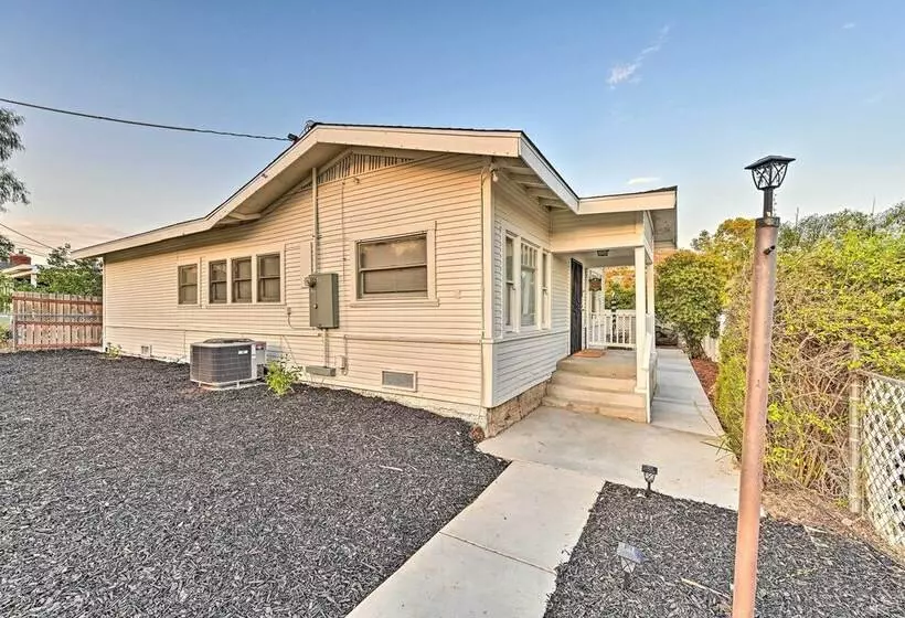 Updated Poway Farmhouse: Walk To Parks!