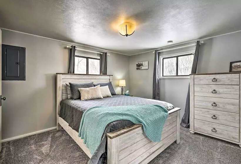 Near Colorado River: Kremmling Home W/ Mtn Views!