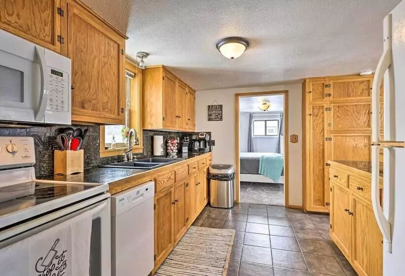 Near Colorado River: Kremmling Home W/ Mtn Views!