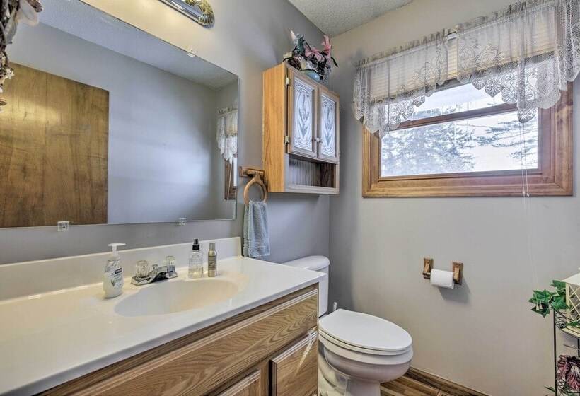 Cozy White Pine Home 10 Mi To Porcupine Mtn