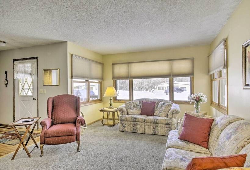 Cozy White Pine Home 10 Mi To Porcupine Mtn