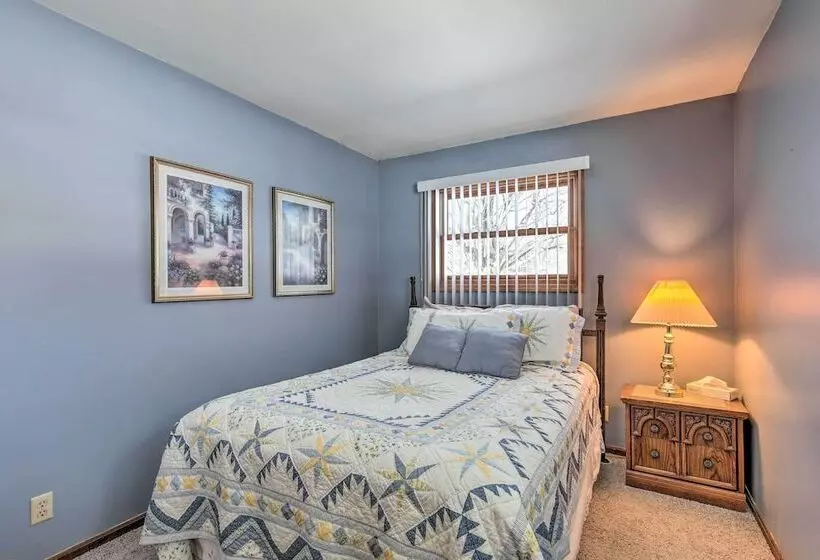 Cozy White Pine Home   10 Mi To Porcupine Mtn