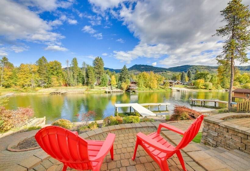 Expansive Waterfront Escape W/ Kayaks + Sups!