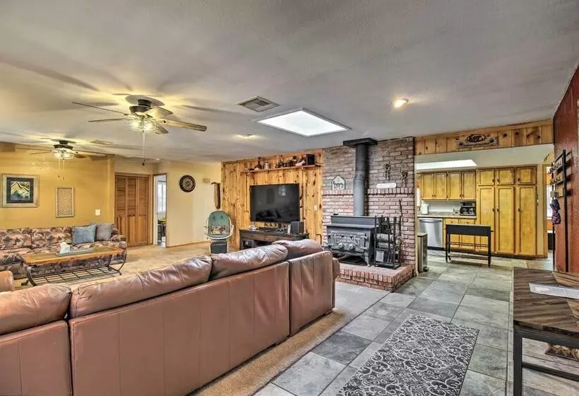 Hike & Unwind: Lakeside Home W/ Fire Pit!