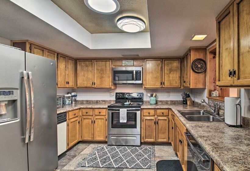 Hike & Unwind: Lakeside Home W/ Fire Pit!