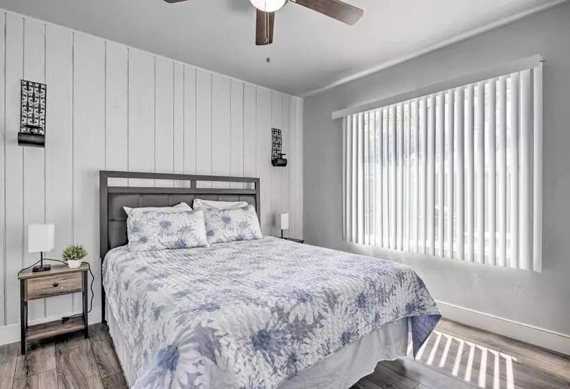 Family Friendly Mesa Home ~ 1 Mi To Downtown!