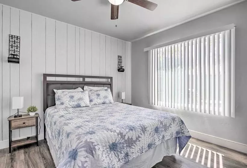 Family Friendly Mesa Home ~ 1 Mi To Downtown!