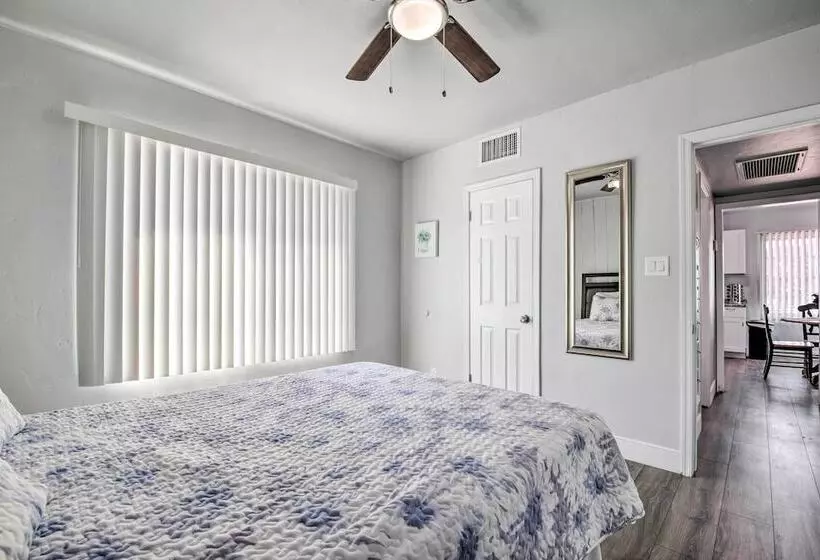 Family Friendly Mesa Home ~ 1 Mi To Downtown!
