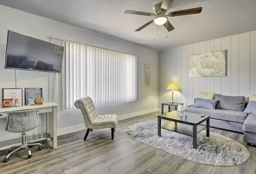 Family Friendly Mesa Home ~ 1 Mi To Downtown!