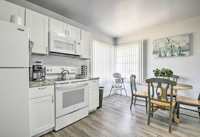 Family Friendly Mesa Home ~ 1 Mi To Downtown!