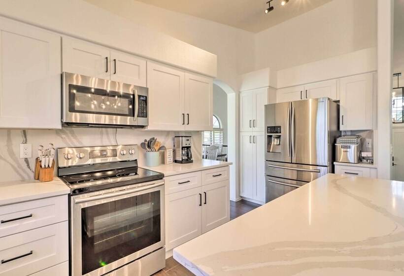 Goodyear Retreat With Complimentary Heated Pool!