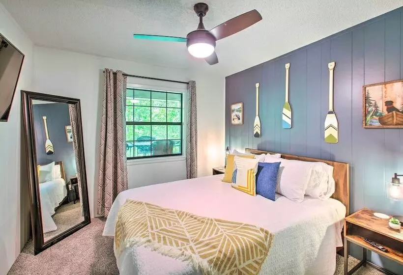 Deck & Resort Amenities: Hot Springs Home!