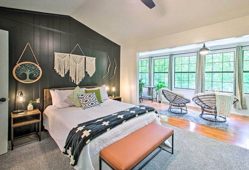 Deck & Resort Amenities: Hot Springs Home!