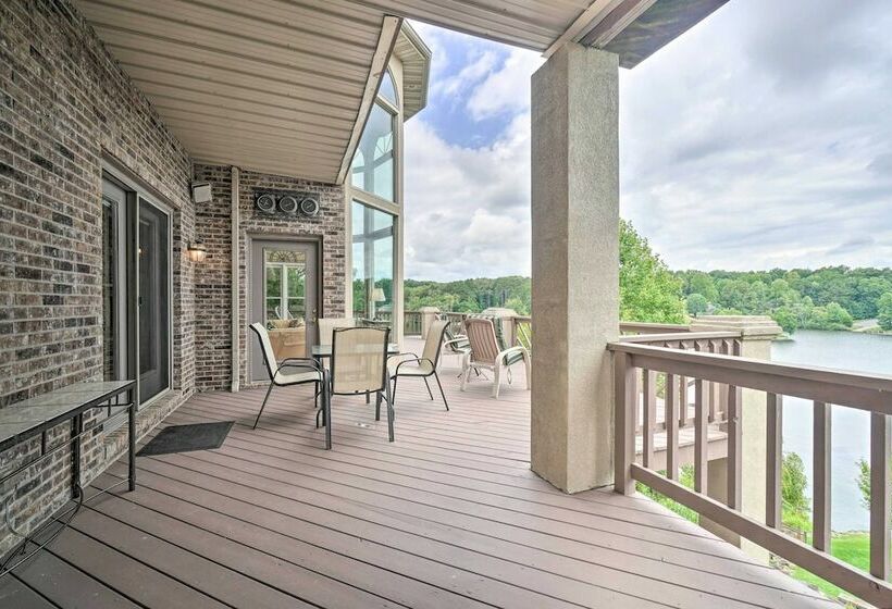 Lakefront Crossville Home W/ Pool Table!