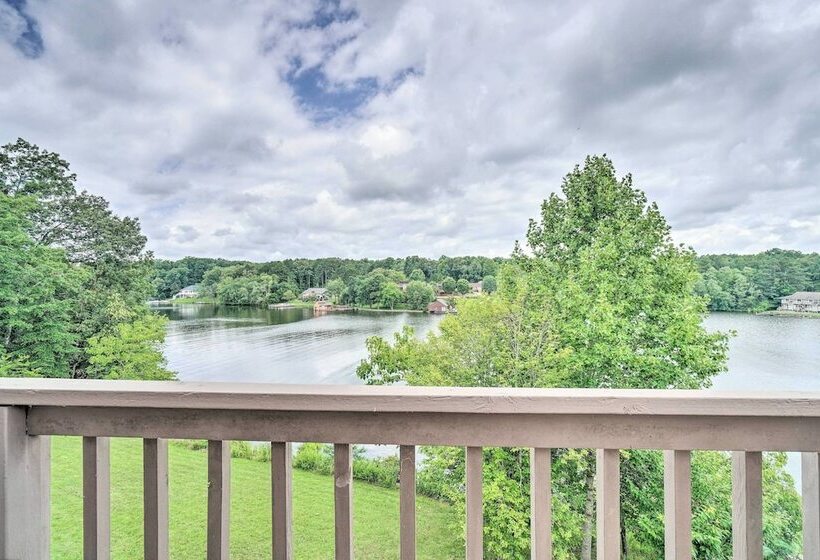 Lakefront Crossville Home W/ Pool Table!