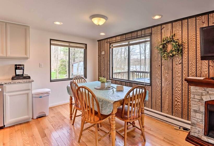 Pocono Lake Home W/ Fire Pit: Walk To Ski Hill!