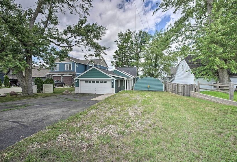 Lakeside Retreat W/ Office & Stunning Views!