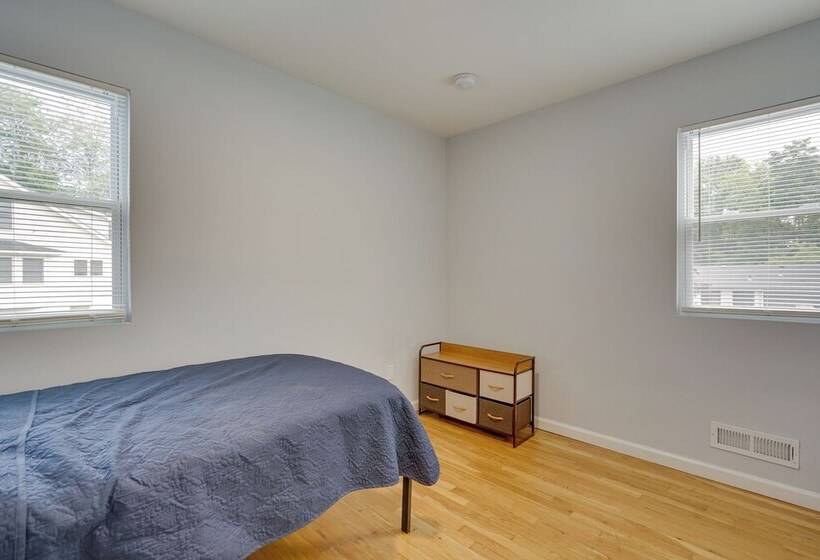 Middletown Township Home, Close To Beaches!