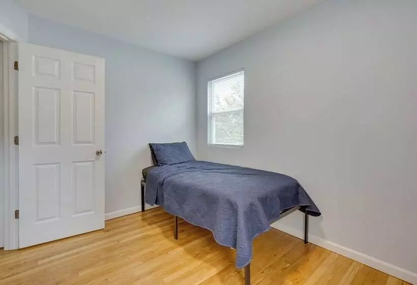 Middletown Township Home, Close To Beaches!