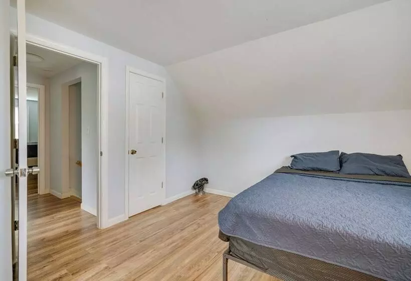 Middletown Township Home, Close To Beaches!