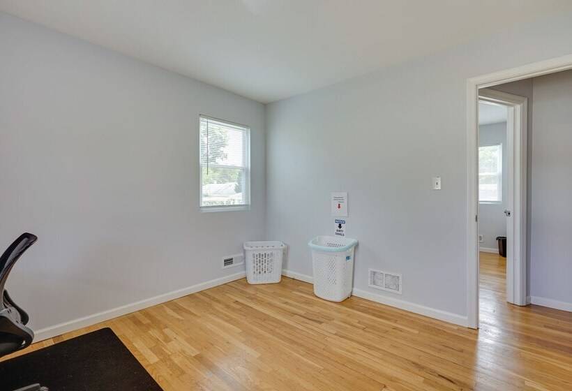 Middletown Township Home, Close To Beaches!