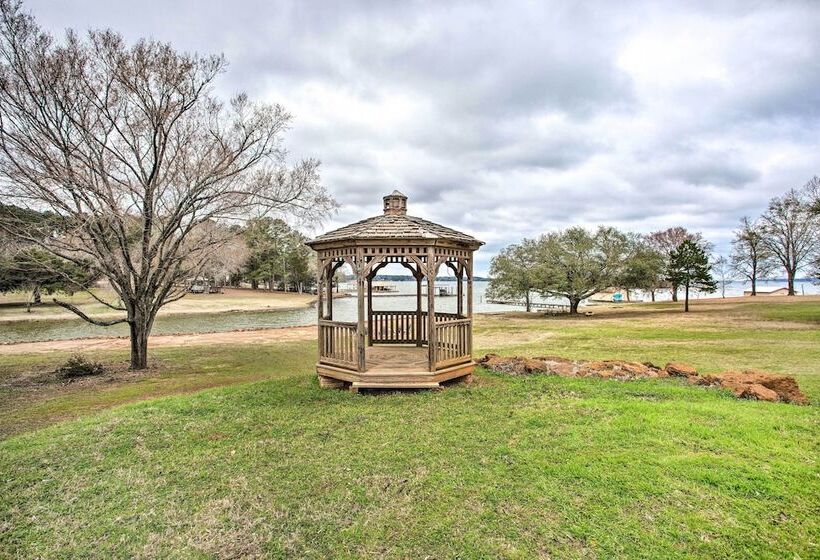 Spacious Lakefront Home W/ Fire Pit & Fun Barn!