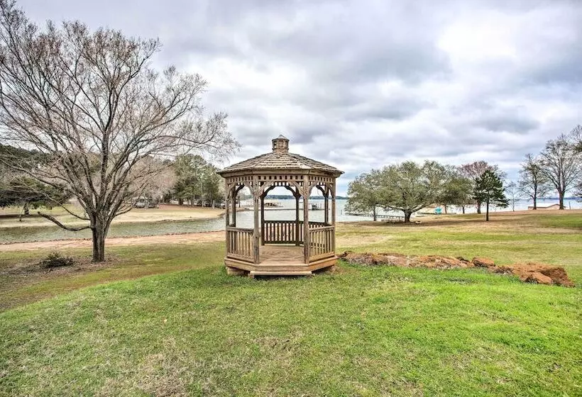 Spacious Lakefront Home W/ Fire Pit & Fun Barn!