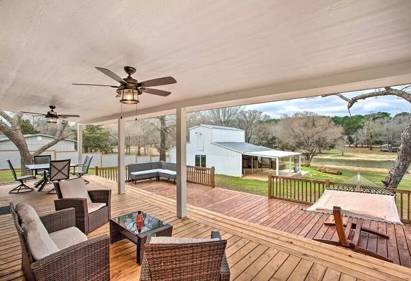 Spacious Lakefront Home W/ Fire Pit & Fun Barn!