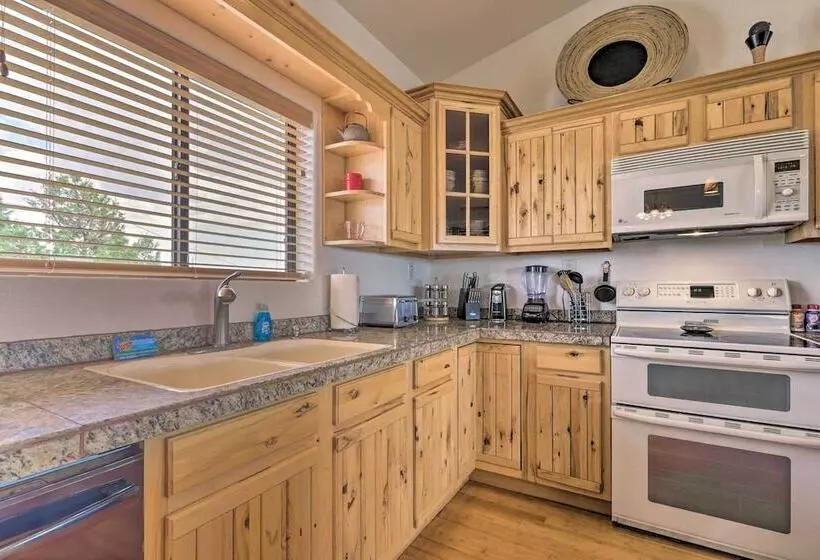 Overgaard Cabin W/pool Table+incredible View!