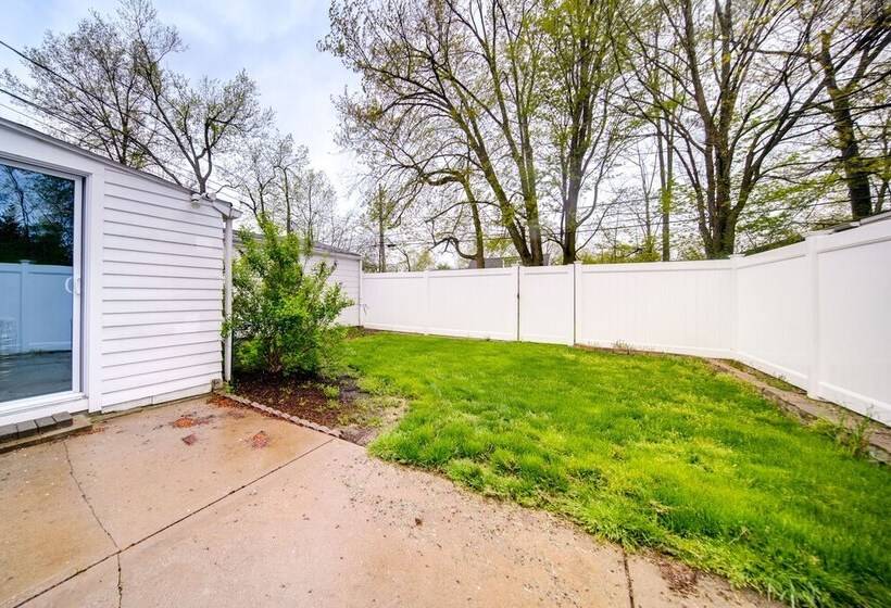 Pet Friendly Mayfield Heights Vacation Rental!