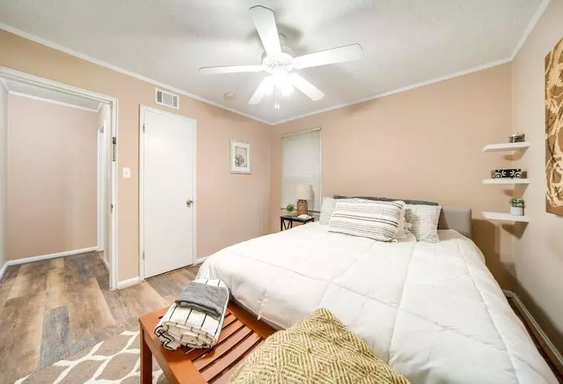 Pet Friendly Mayfield Heights Vacation Rental!