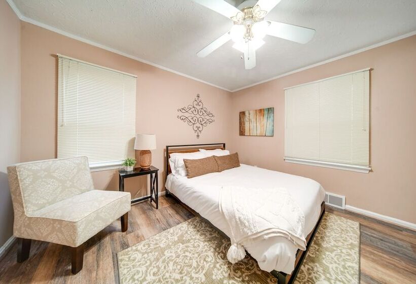 Pet Friendly Mayfield Heights Vacation Rental!