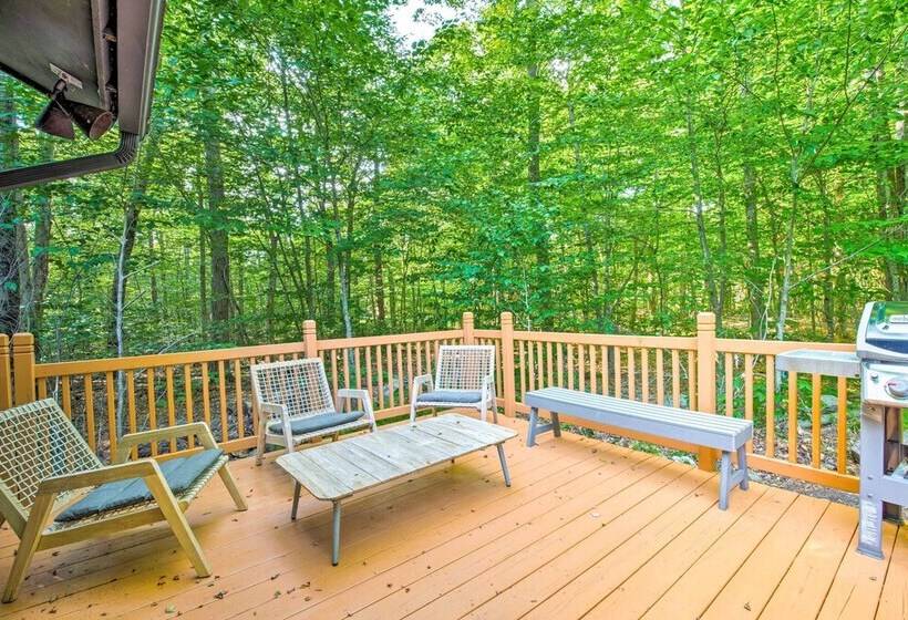 Pet Friendly Pocono Pines Rental W/ Hot Tub!